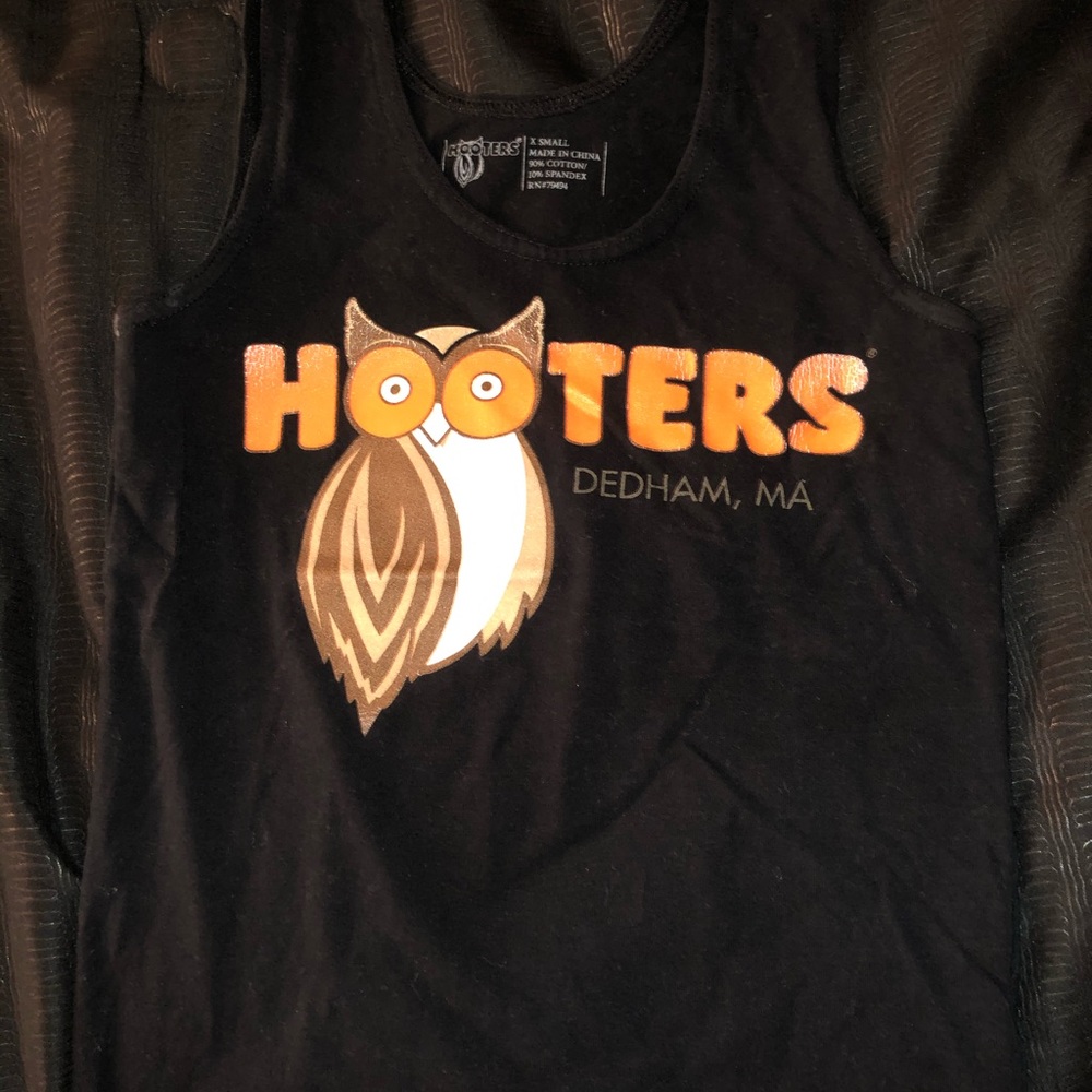 Hooters tank